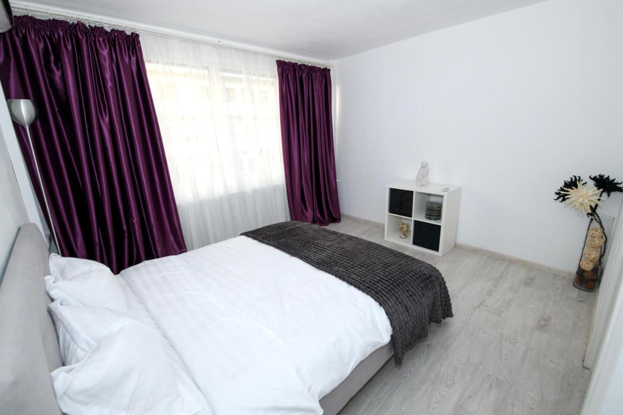 Appartamento Musical Apartament Bucarest Esterno foto