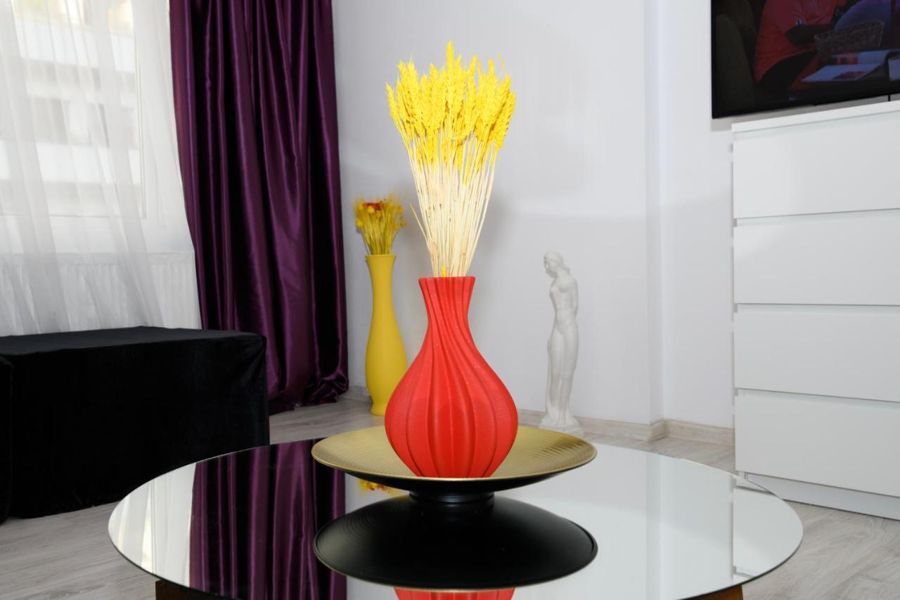 Appartamento Musical Apartament Bucarest Esterno foto