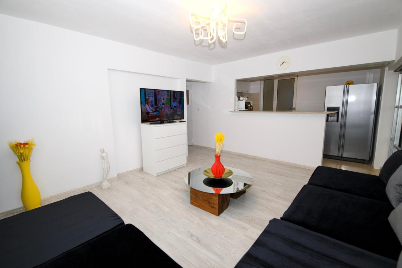 Appartamento Musical Apartament Bucarest Esterno foto